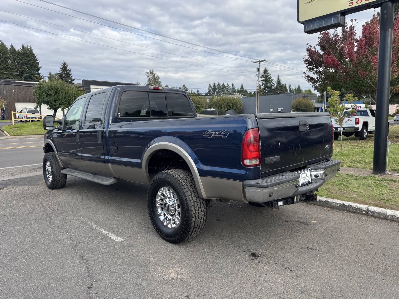 Used 2005 Ford F350 Lariat AWD/4WD image 4