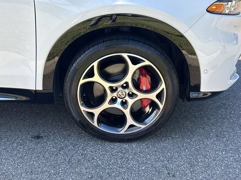 Used 2024 Alfa Romeo Tonale Ti AWD/4WD image 13