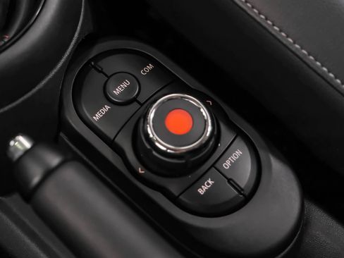 Used 2020 MINI Cooper S image 17