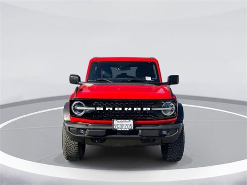 Used 2022 Ford Bronco Wildtrak image 2