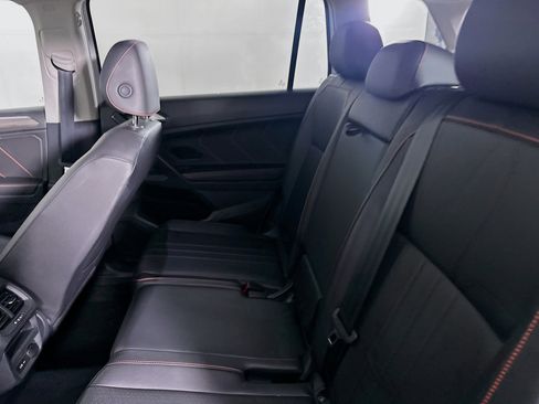 Used 2024 Volkswagen Tiguan Wolfsburg Edition image 28