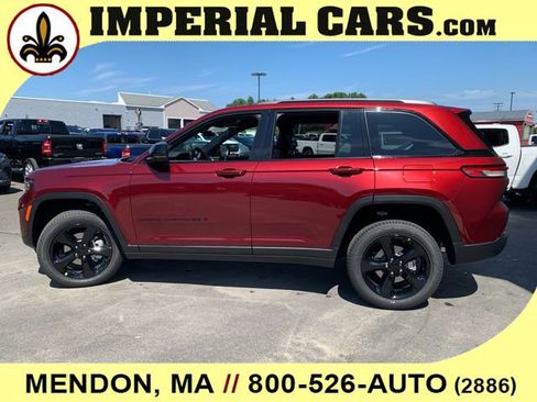 New 2025 Jeep Grand Cherokee Limited w/ Black Appearance Package image 8