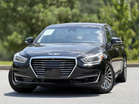 Used 2018 Genesis G90 5.0 Ultimate AWD/4WD image 2