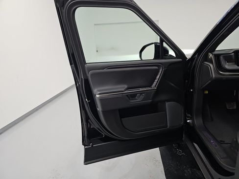 Used 2025 Rivian R1S Adventure AWD/4WD image 16