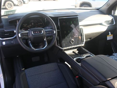 New 2026 GMC Acadia Elevation image 14