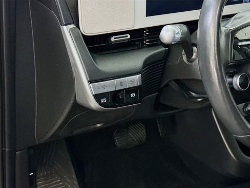 Used 2024 Hyundai Ioniq 5 SEL image 17