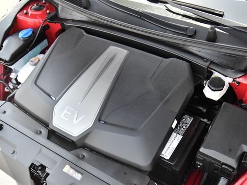 Used 2024 Kia EV6 Light RWD image 50