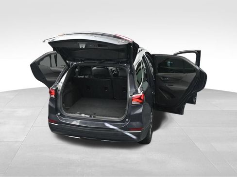 Used 2023 Chevrolet Equinox RS w/ RS Leather Package FWD image 45