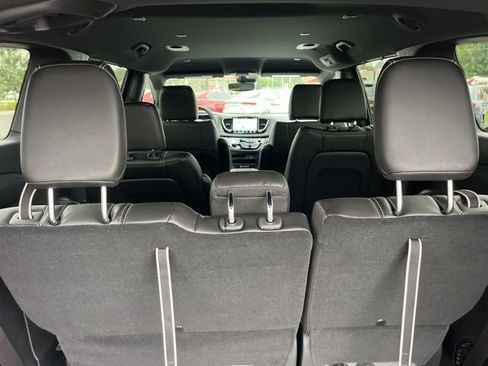 New 2026 Chrysler Pacifica Select image 16