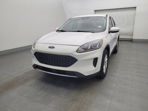 Used 2020 Ford Escape SE image 15