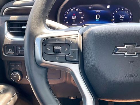 Certified 2023 Chevrolet Suburban Z71 w/ Luxury Package AWD/4WD image 18