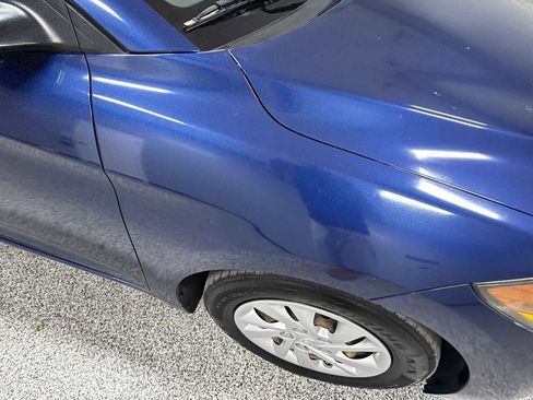 Used 2017 Hyundai Elantra SE image 32