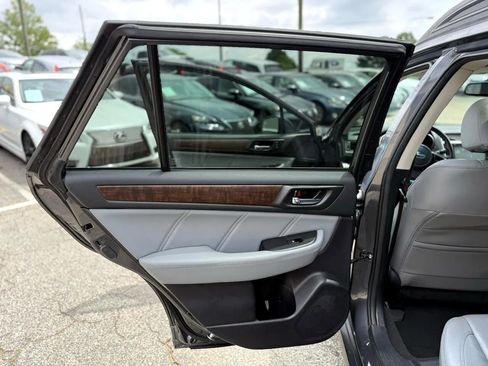Used 2018 Subaru Outback 2.5i Limited AWD/4WD image 26