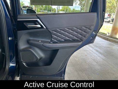 Used 2024 Mitsubishi Outlander SEL Black Edition FWD image 31