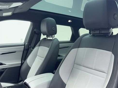 Used 2023 Land Rover Range Rover Evoque R-Dynamic SE image 37