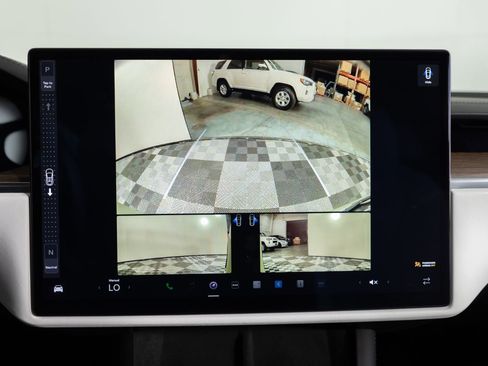 Used 2023 Tesla Model X AWD/4WD image 43