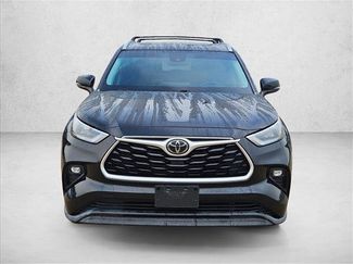 Used 2020 Toyota Highlander XLE video 2