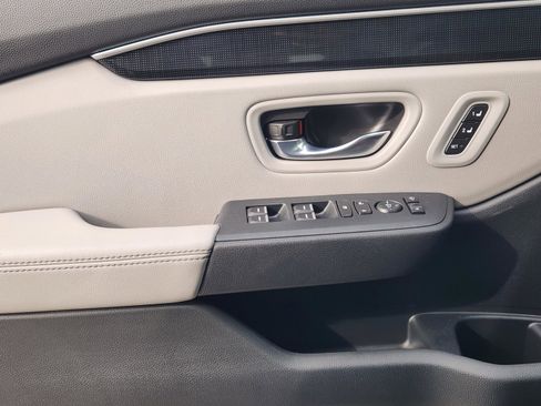 Certified 2023 Honda Pilot Elite image 23