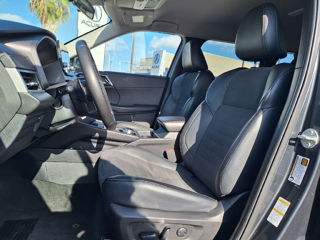 Used 2024 Mitsubishi Outlander FWD image 13