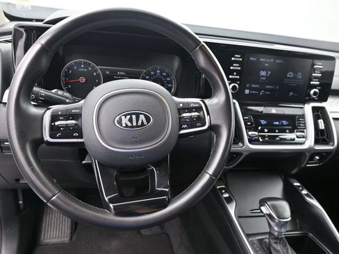 Used 2021 Kia Sorento S FWD image 23