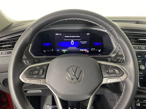 Used 2022 Volkswagen Tiguan SE image 21