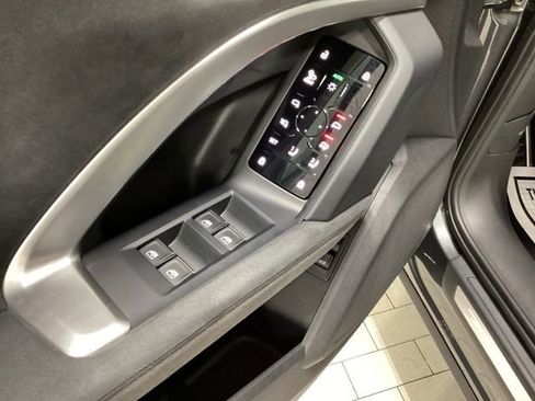 Used 2025 Audi SQ5 Premium Plus AWD/4WD image 25