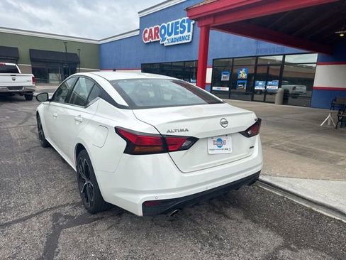 Used 2025 Nissan Altima 2.5 SR AWD/4WD image 6