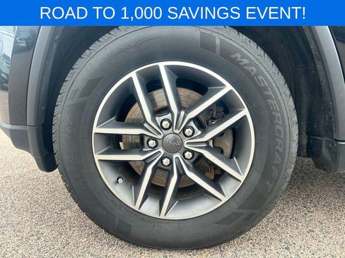 Used 2021 Jeep Grand Cherokee Limited image 41