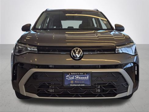 Used 2025 Volkswagen Taos S AWD/4WD image 3