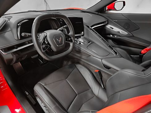 Used 2023 Chevrolet Corvette Stingray Coupe w/ Z51 Performance Package RWD image 19