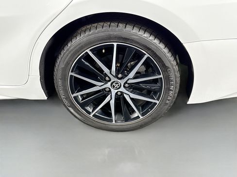 Used 2024 Toyota Camry SE FWD image 36