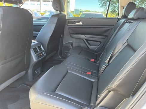 Used 2019 Volkswagen Atlas SE image 11