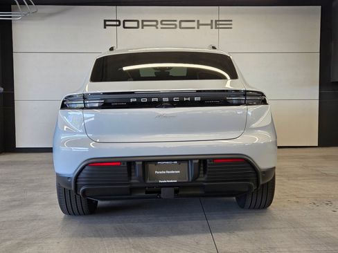 New 2026 Porsche Macan Electric RWD image 7