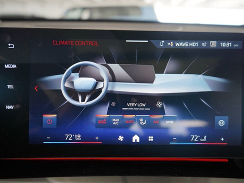 New 2026 BMW X1 xDrive28i w/ Technology Package image 18