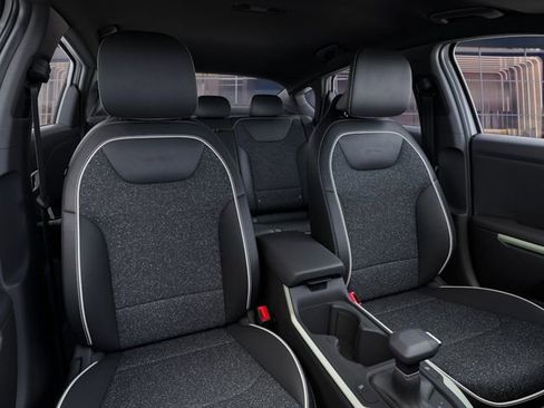 New 2025 Kia K4 GT-Line image 15