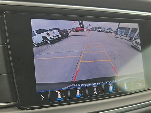 Used 2020 Buick Enclave Essence w/ Sound and Sites Package image 21