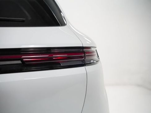 Certified 2026 Porsche Cayenne E-Hybrid AWD/4WD image 10