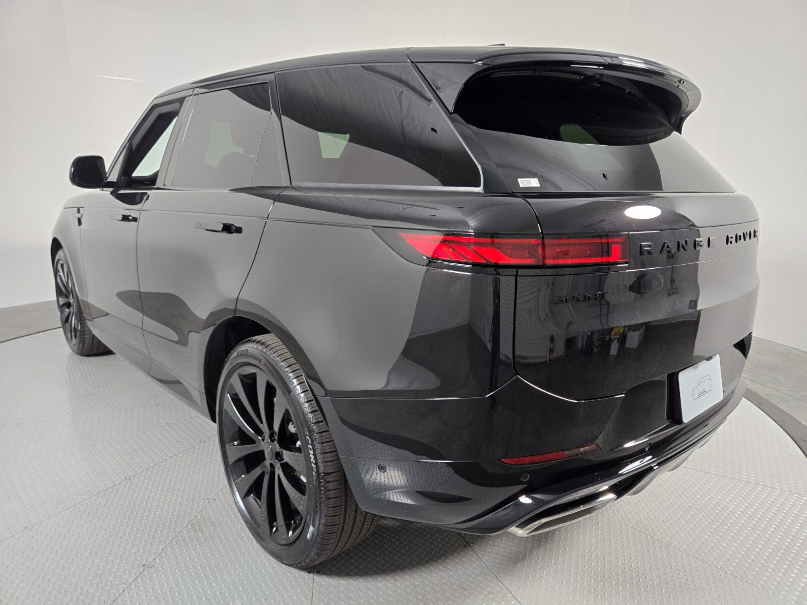 New 2027 Land Rover Range Rover Sport Dynamic SE AWD/4WD image 17