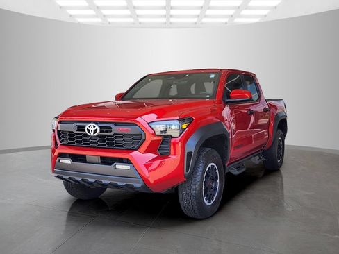 Used 2024 Toyota Tacoma TRD Off-Road AWD/4WD image 9
