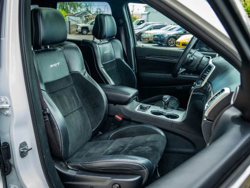Used 2015 Jeep Grand Cherokee SRT AWD/4WD image 7