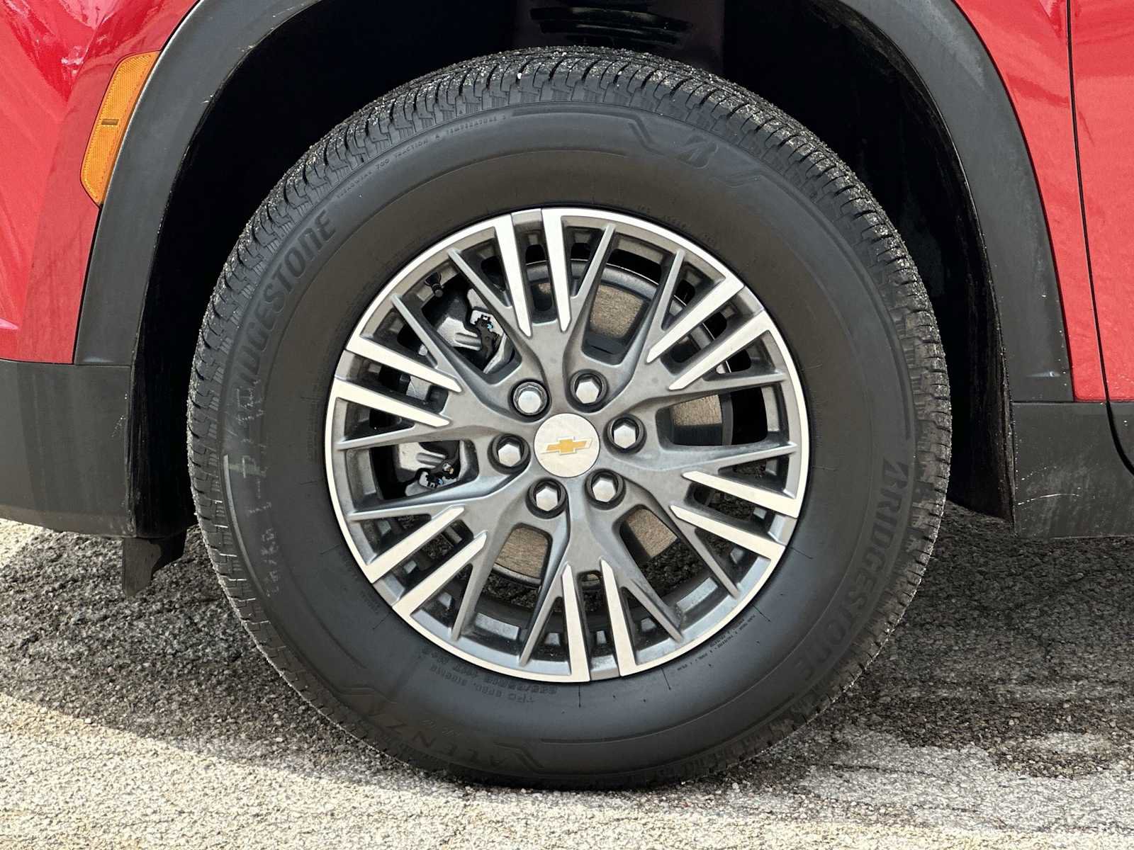 Used 2027 Chevrolet Traverse LT FWD image 16