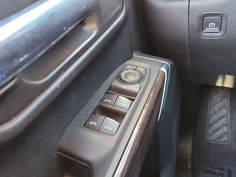 Used 2021 GMC Sierra 1500 Elevation image 13