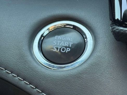 Used 2023 Toyota Highlander XSE image 33