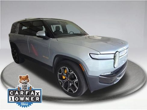 Used 2023 Rivian R1S Adventure AWD/4WD image 2