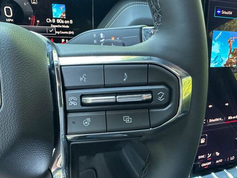 Used 2025 GMC Yukon XL Elevation RWD image 45