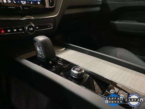 Used 2025 Volvo XC60 B5 Plus image 92