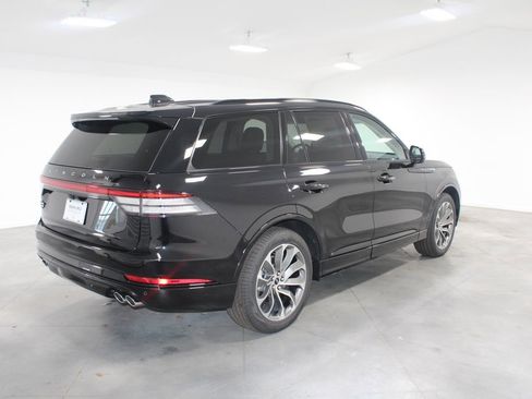 New 2025 Lincoln Aviator 2WD w/ Jet Appearance Package image 8