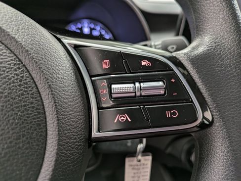 Certified 2023 Kia Forte LXS w/ LXS Technology Package image 17