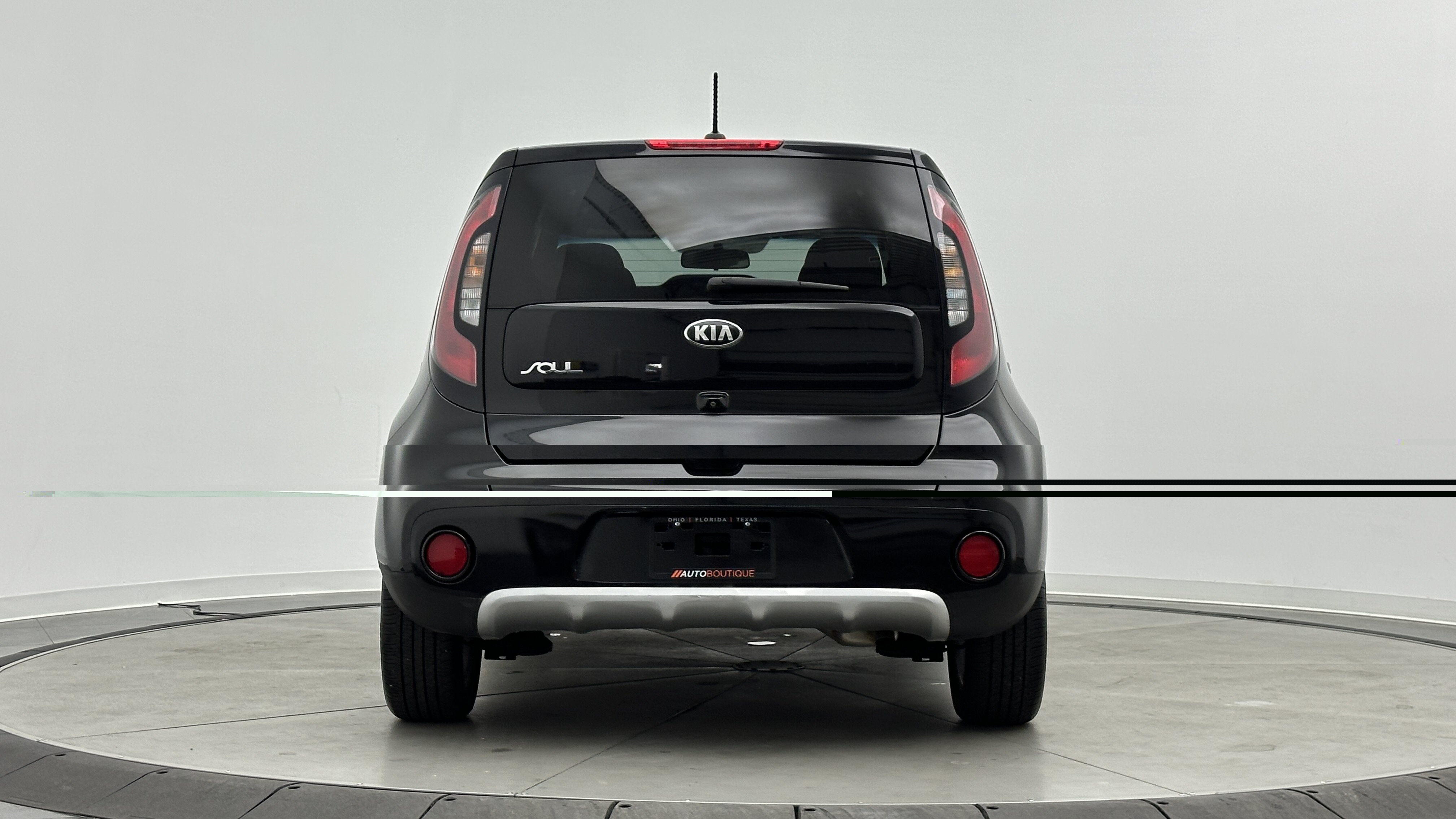 Used 2017 Kia Soul + FWD image 6