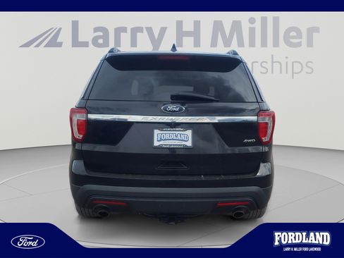 Used 2017 Ford Explorer 4WD image 4